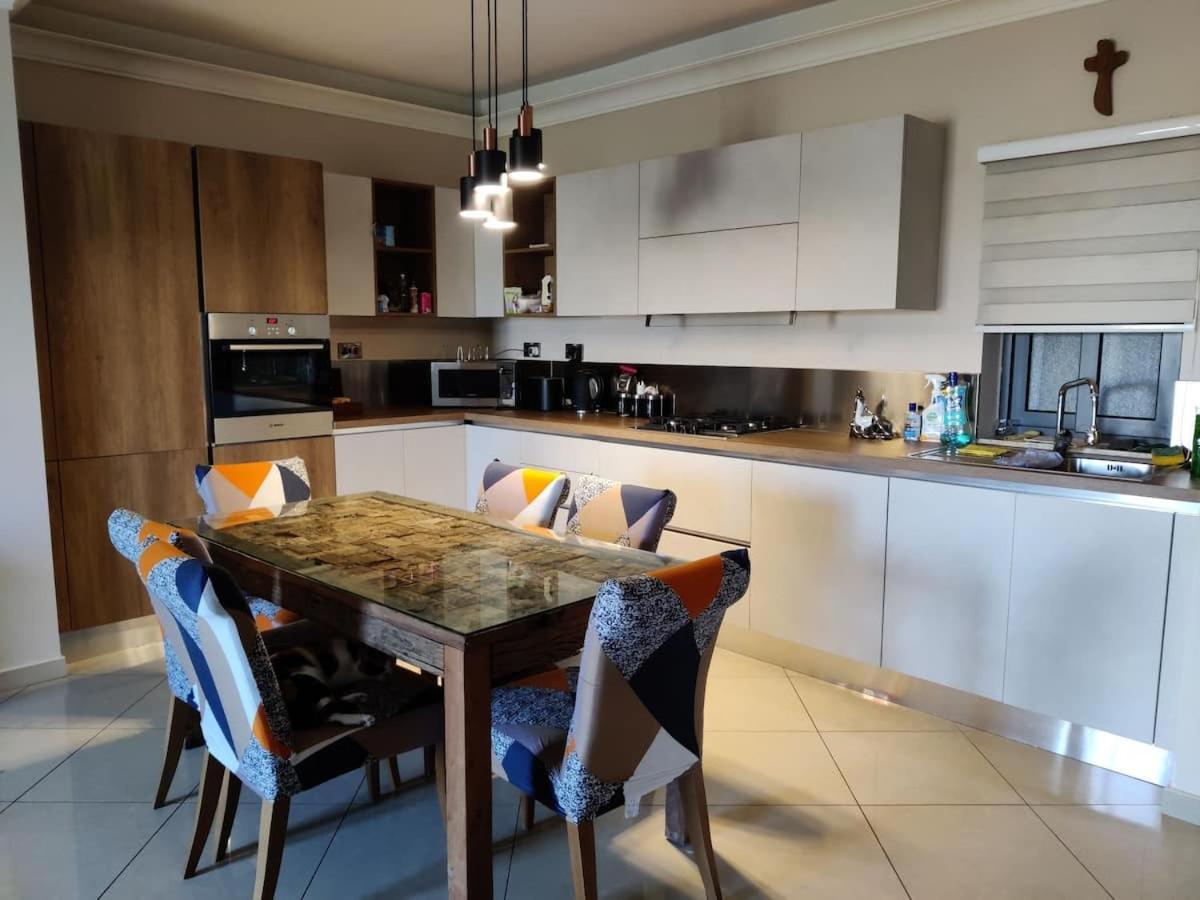 Cosy Designer Finished Apartment With Unobstructed Views San Pawl il-Baħar Kültér fotó