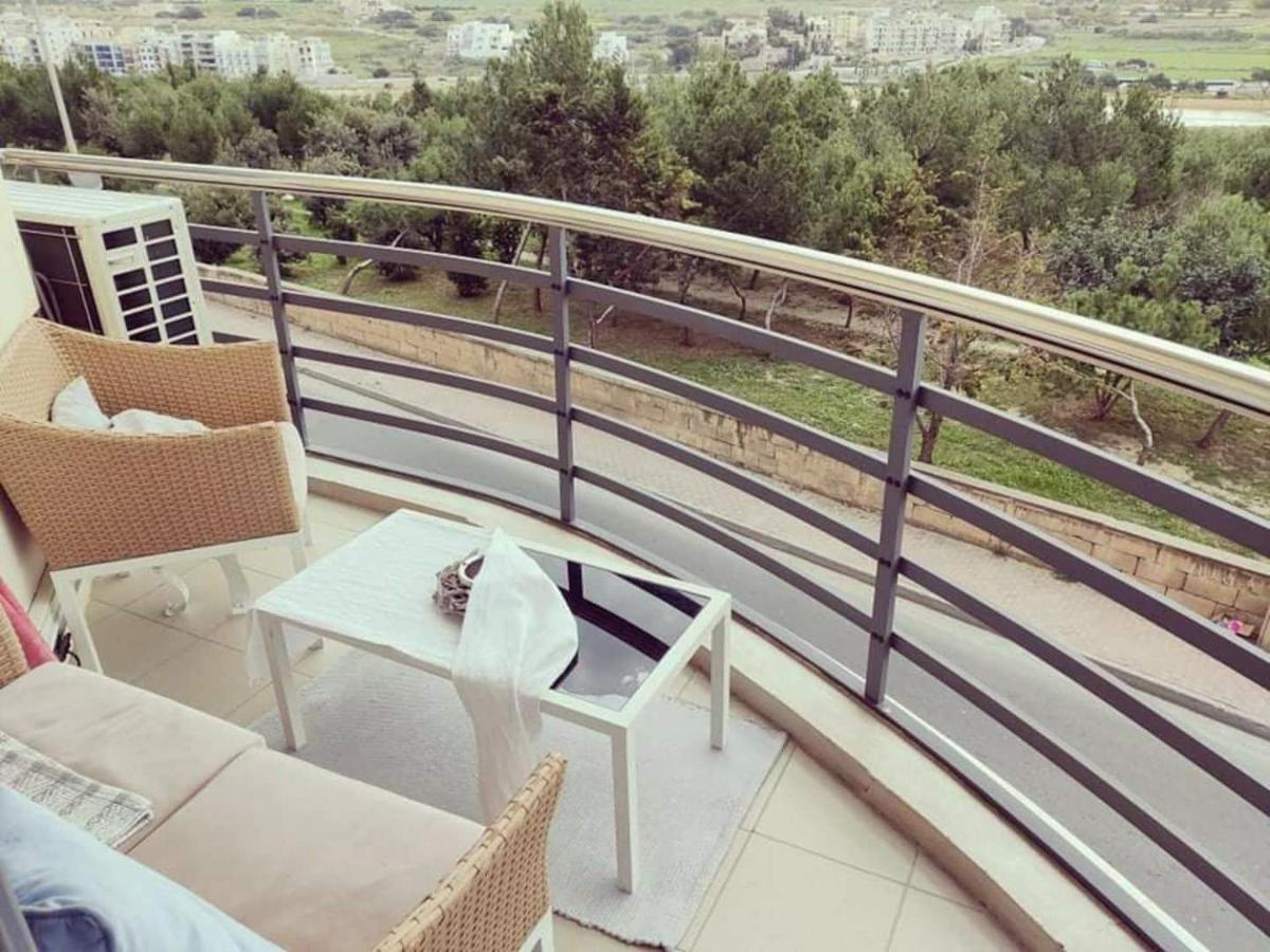 Cosy Designer Finished Apartment With Unobstructed Views San Pawl il-Baħar Kültér fotó