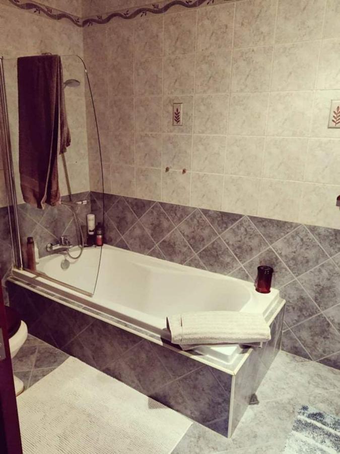 Cosy Designer Finished Apartment With Unobstructed Views San Pawl il-Baħar Kültér fotó