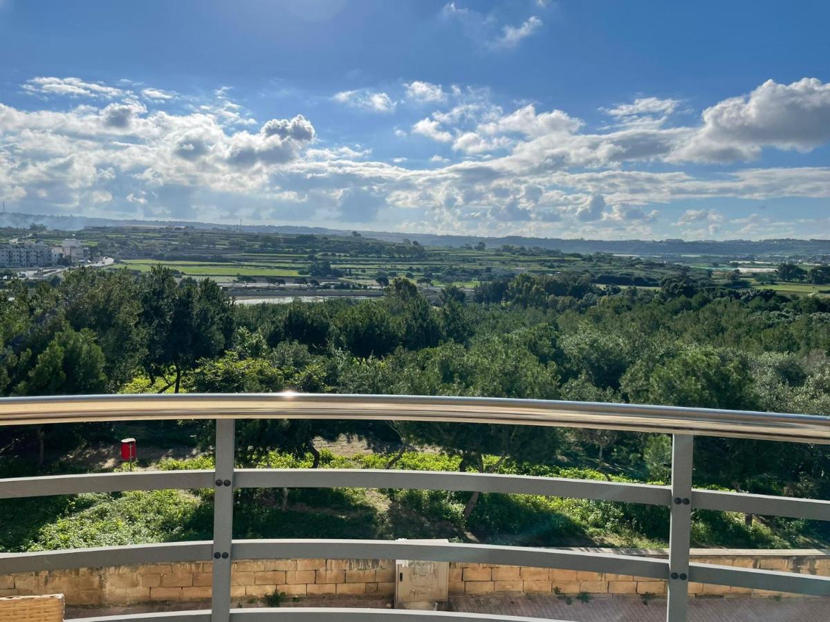 Cosy Designer Finished Apartment With Unobstructed Views San Pawl il-Baħar Kültér fotó